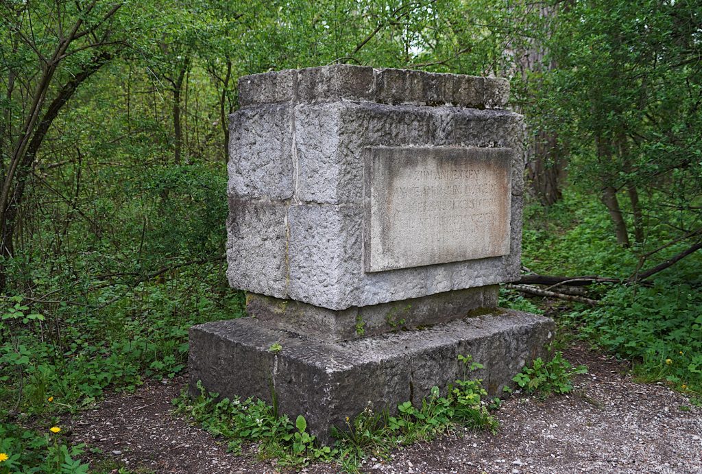 Gedenkstein für die Toten von 1924